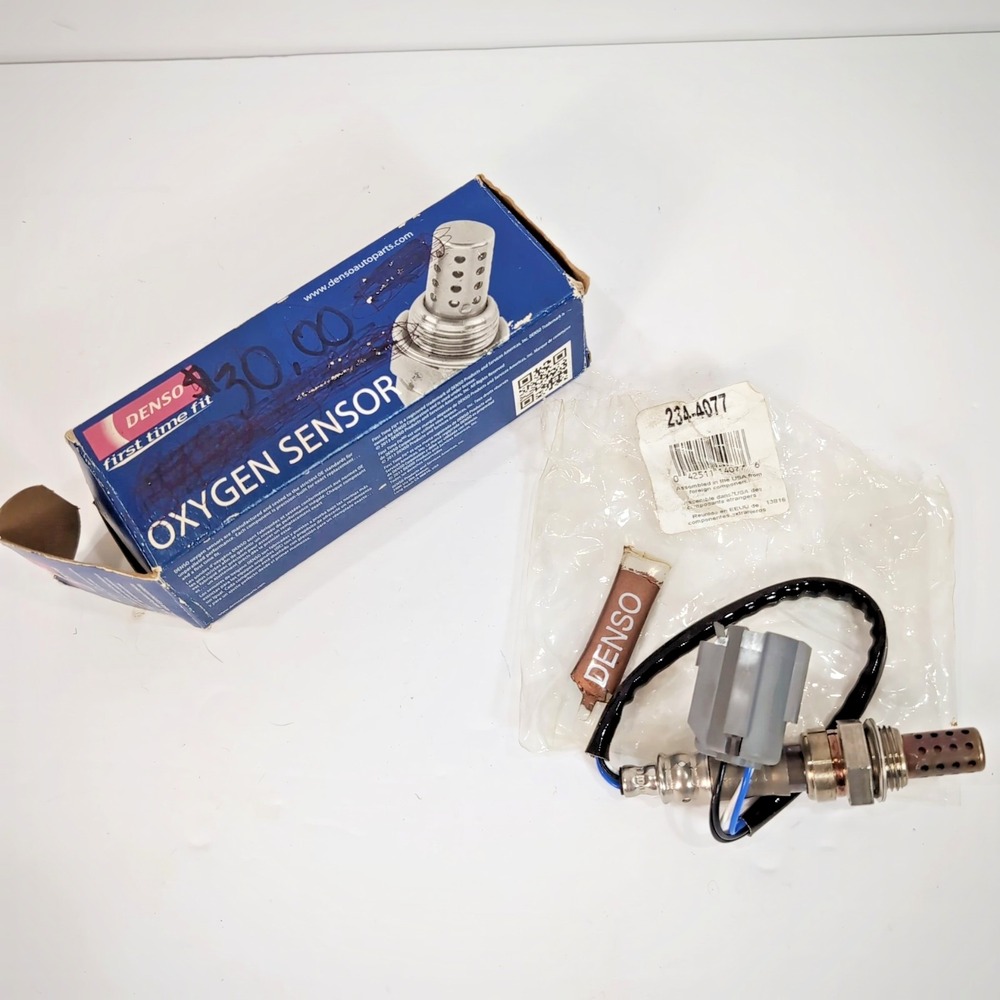 DENSO 234-4077 Upstream Oxygen Sensor  Dodge Ram 1500 2500 3500 Jeep Chrysler